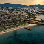 فندق Kaya Palazzo & Residences Le Chic Bodrum 5*