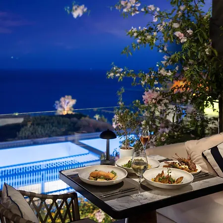 Hotel Kaya Palazzo & Residences Le Chic 5*