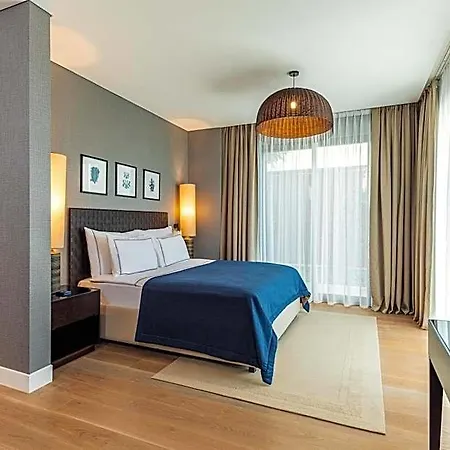 Hotel The Norm Le Chic 5*